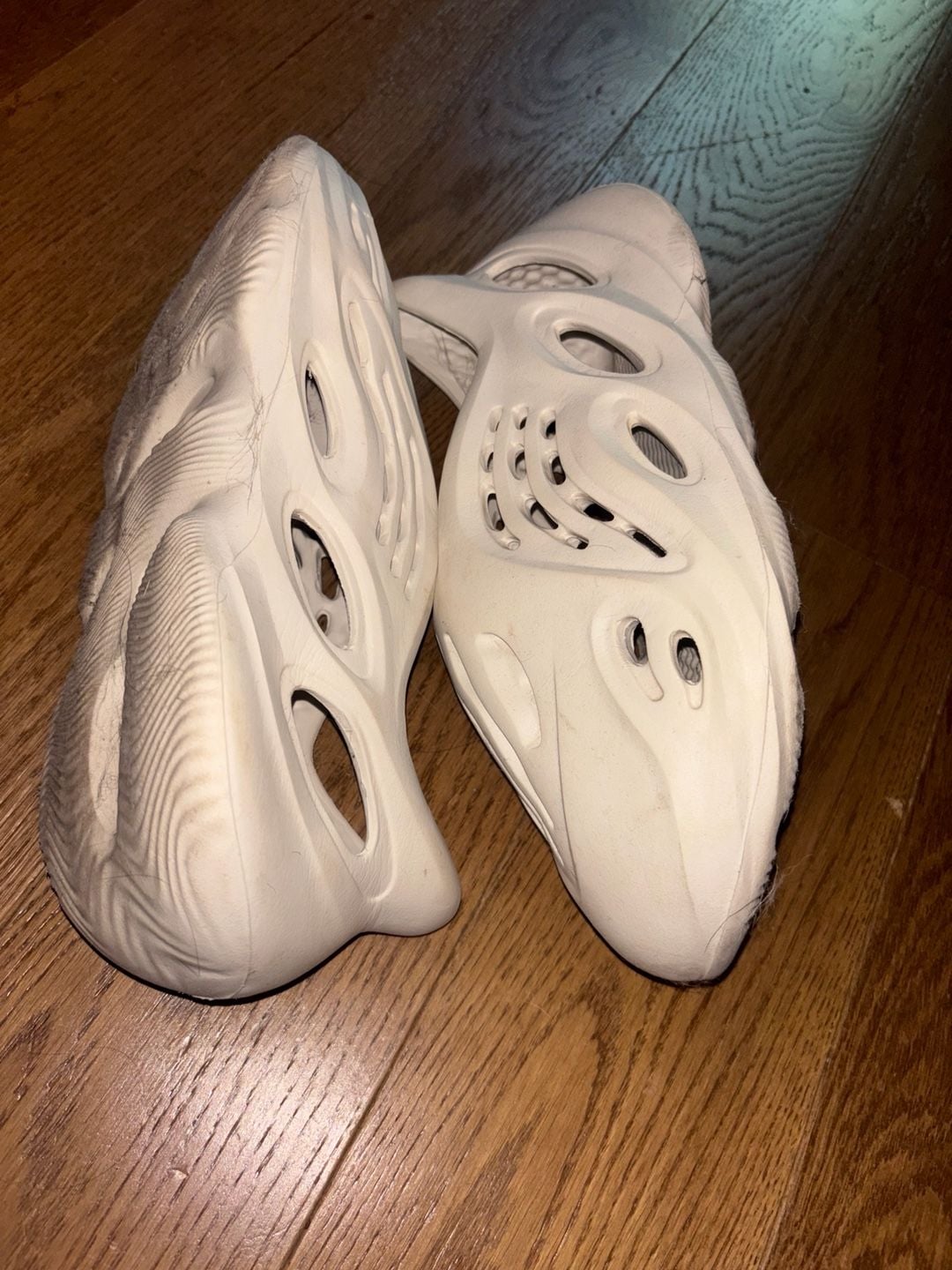 Adidas Yeezy Foam RNNR Ararat Sand Slippers 3