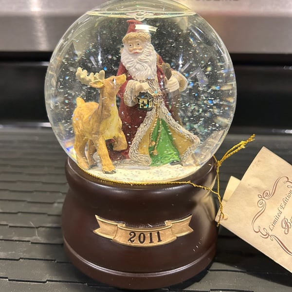 Bernard Klaus Collection 2011 Santa And Reindeer Musical Snow Globe