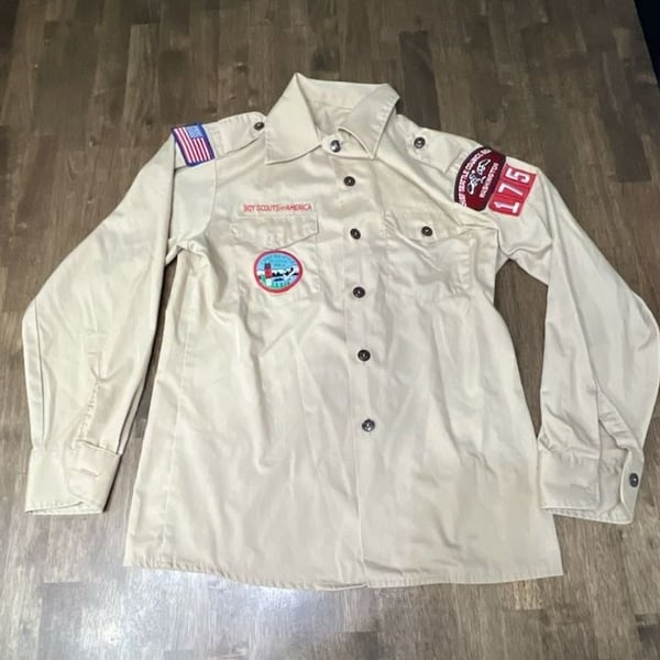 Boy Scouts Of America Uniform Long Sleeve Shirt Tan BSA Patches 19x26