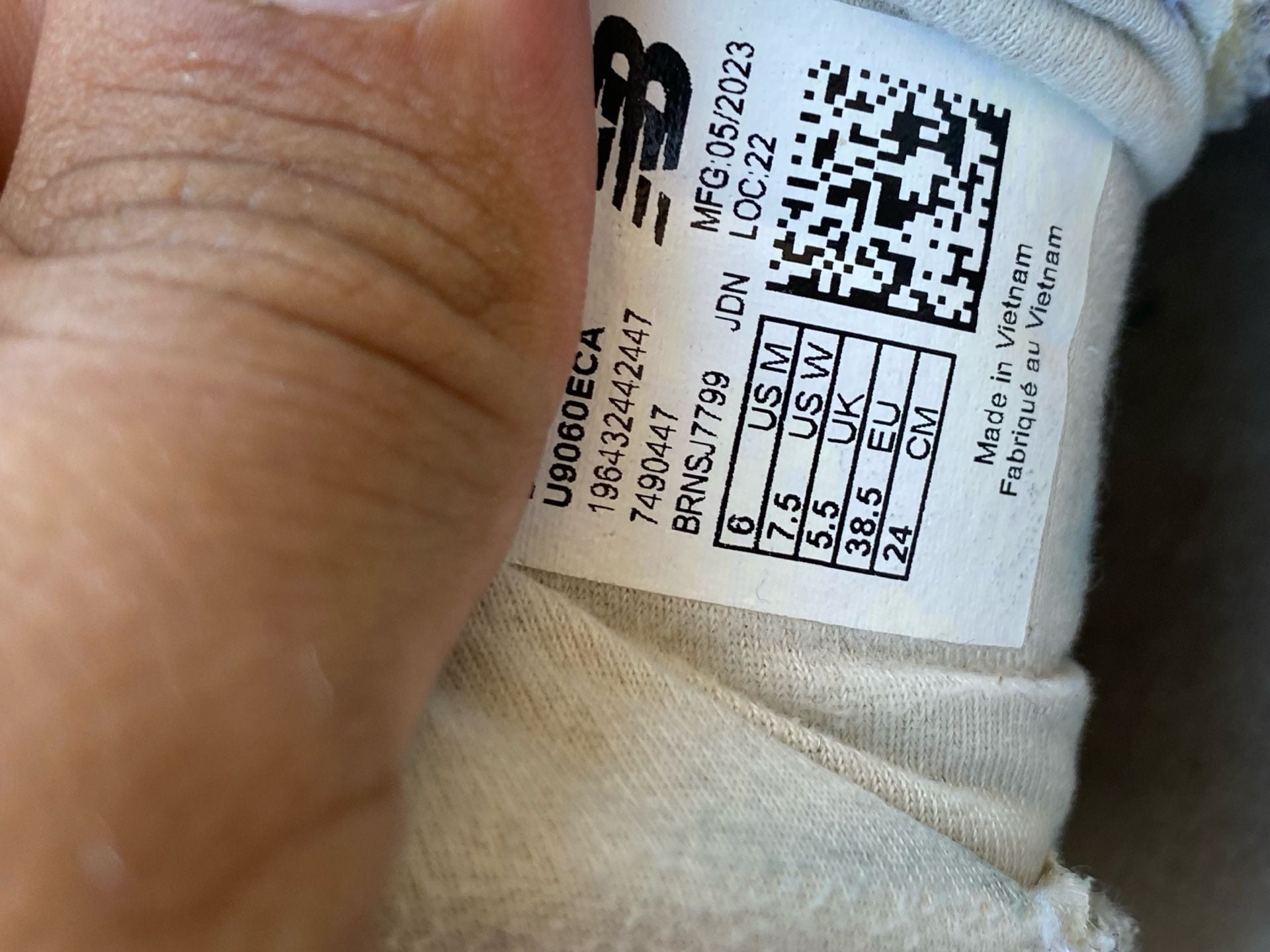 New Balance 9060 Sneakers Sea Salt White Grey 11