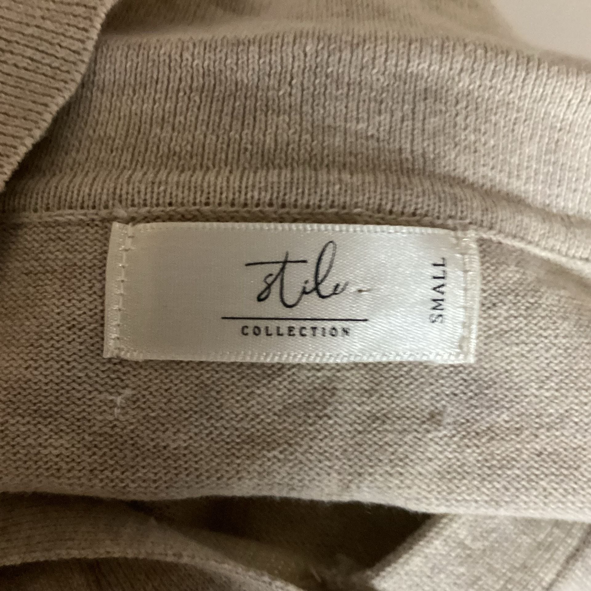 Stile Collection Polo Sweater Size Small Oatmeal Short Sleeve Knit Top 3