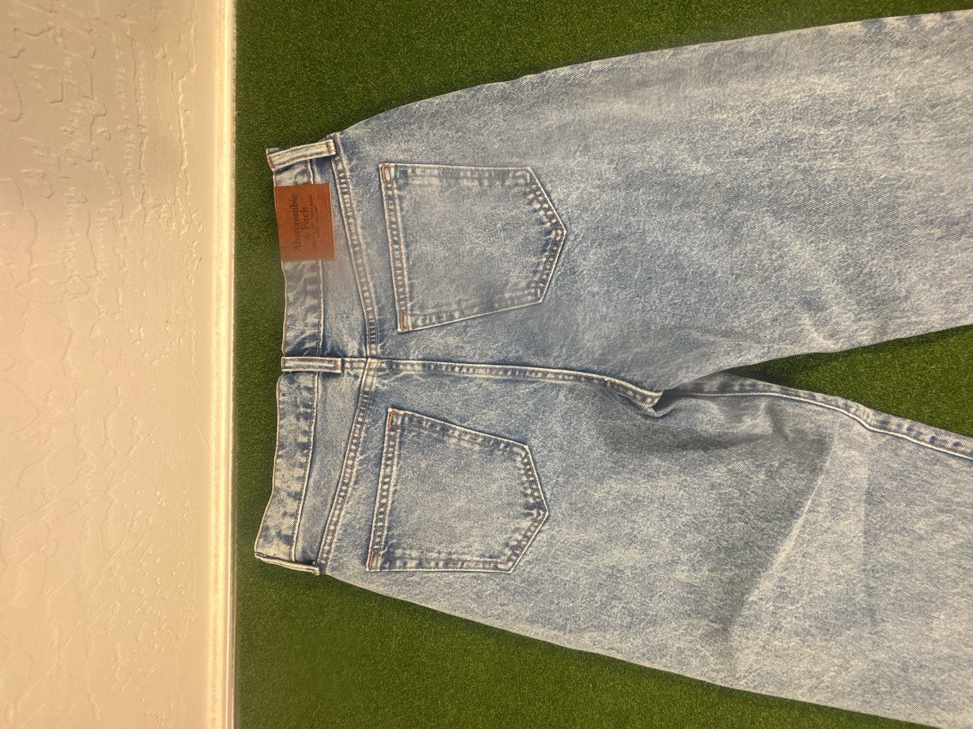 Abercrombie & Fitch Authentic Rigid Denim Baggy Size 33x32 Light Wash Jeans 6