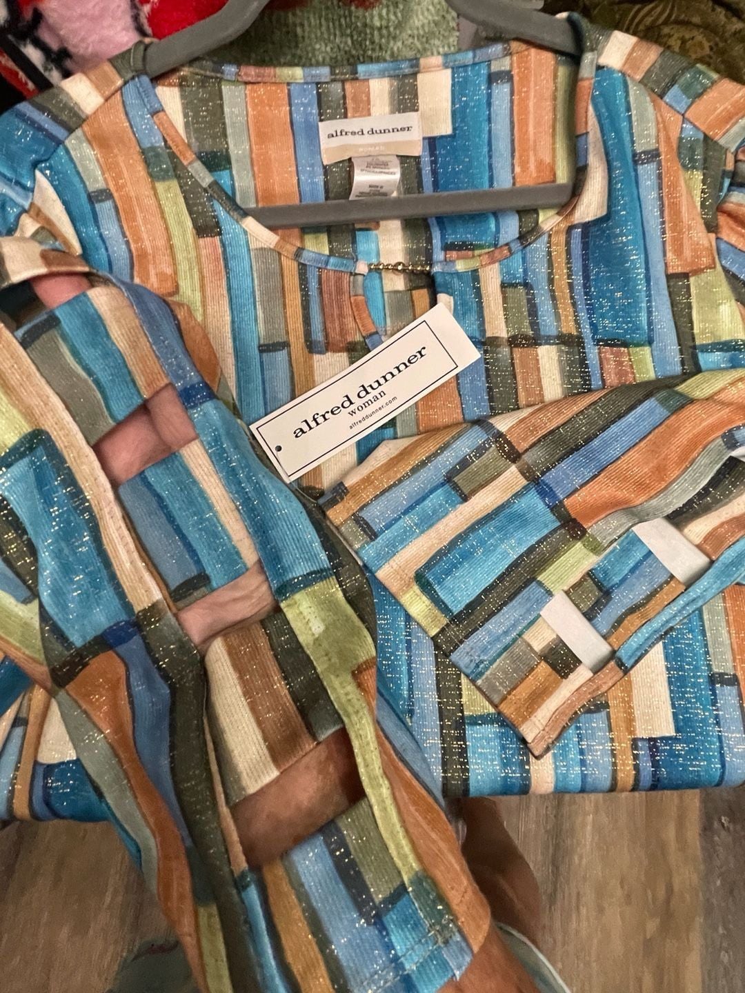 Alfred Dunner Geometric Tunic Top Size 1X Multi Shimmer Asymmetric Hem 5