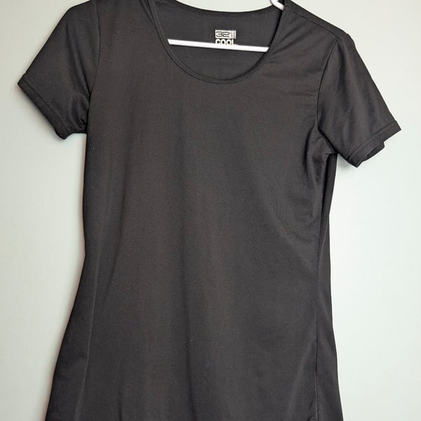 Gymstyle Sportychic 32 Degrees Cool Short Sleeve Scoop Neck T-Shirt 