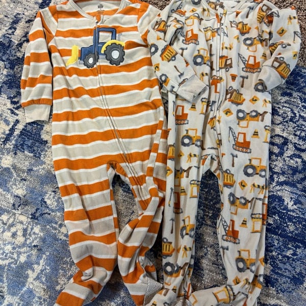 Kids Headquarters Fleece Footed Pajamas 2-Pack Size 3T Construction 🚜 
