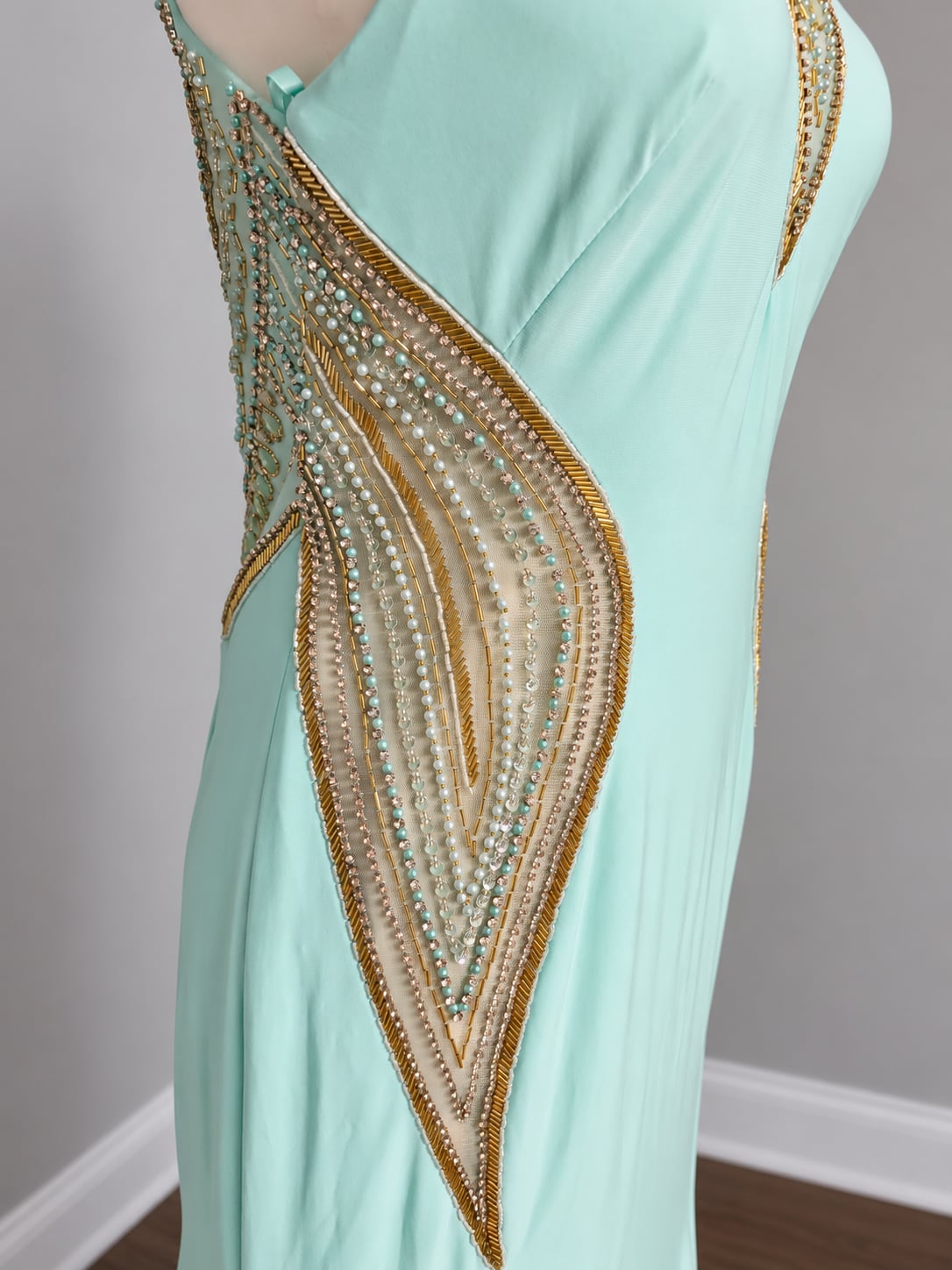 Dave & Johnny Aqua Beaded Halter formal Prom Gown Size 11/12 4