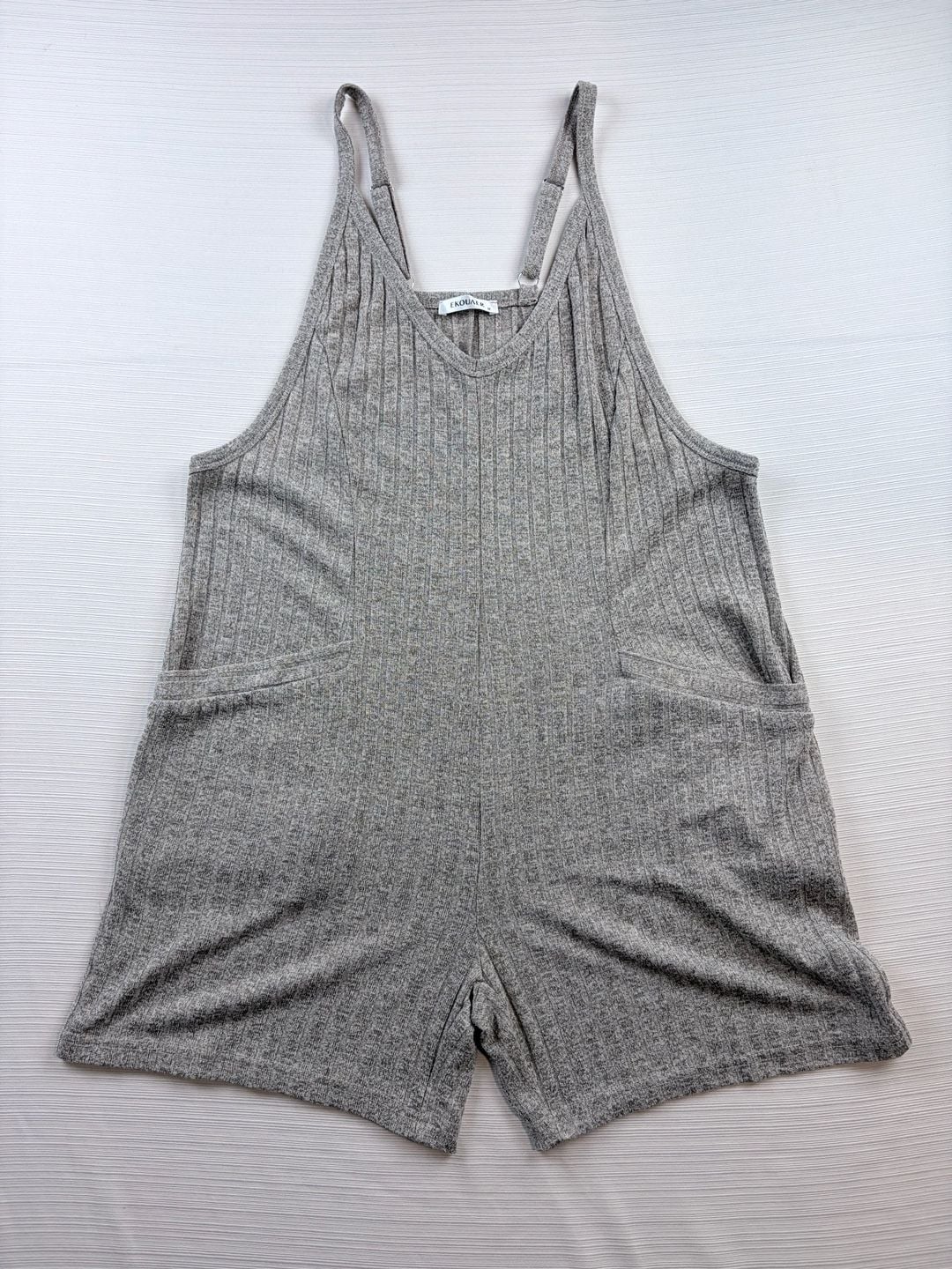 Ekouaer Ribbed Knit Romper Size M Gray Short Overalls Pockets 2