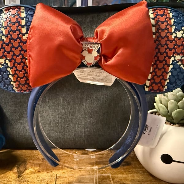 NWT Disney Epcot World Showcase United Kingdom Minnie Ears