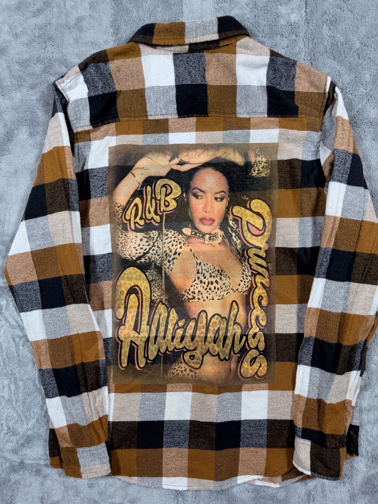 Aaliyah Flannel Shirt Size M Brown Black Plaid Graphic Back 2