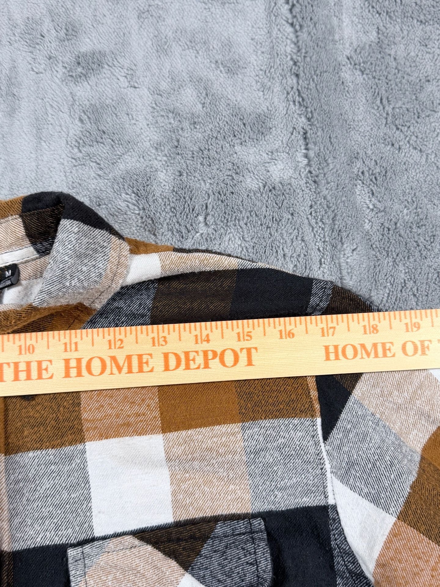 Aaliyah Flannel Shirt Size M Brown Black Plaid Graphic Back 7