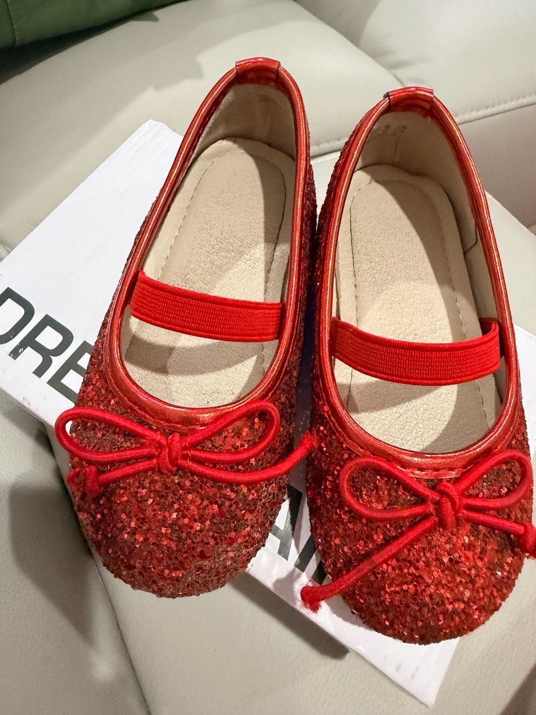 Dream Pairs Mary Jane Flats Size 6 Red Glitter Bow Toddler Shoes 2