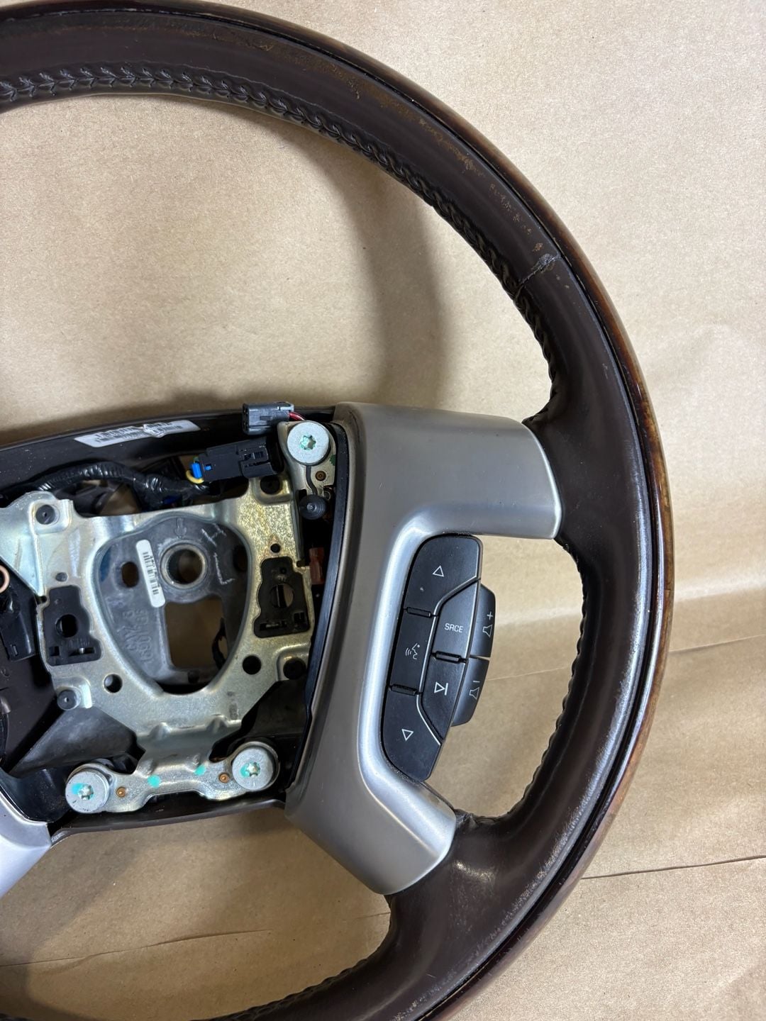 2007–08 Cadillac Escalade Cocoa Wood Leather Heated Steering Wheel 15917947 5