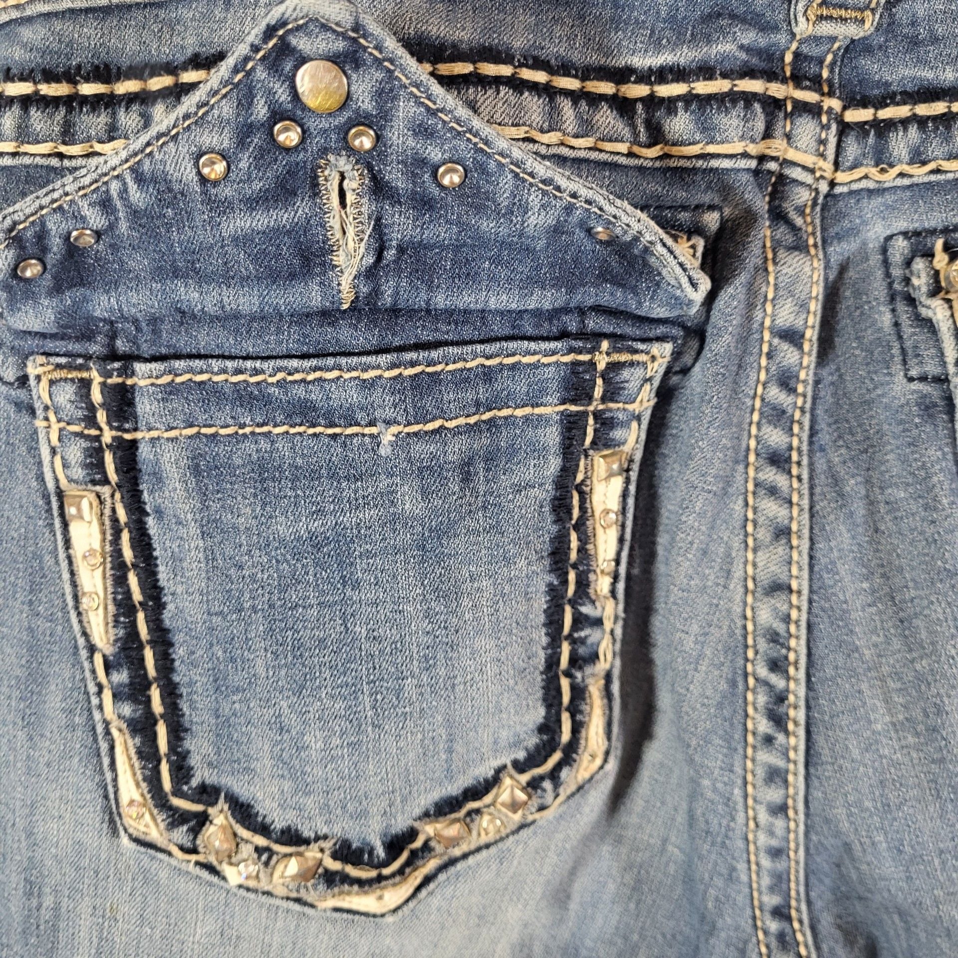 Miss Me Jeans WP5881B2 Size 31 Mid Rise Bootcut Embellished 5