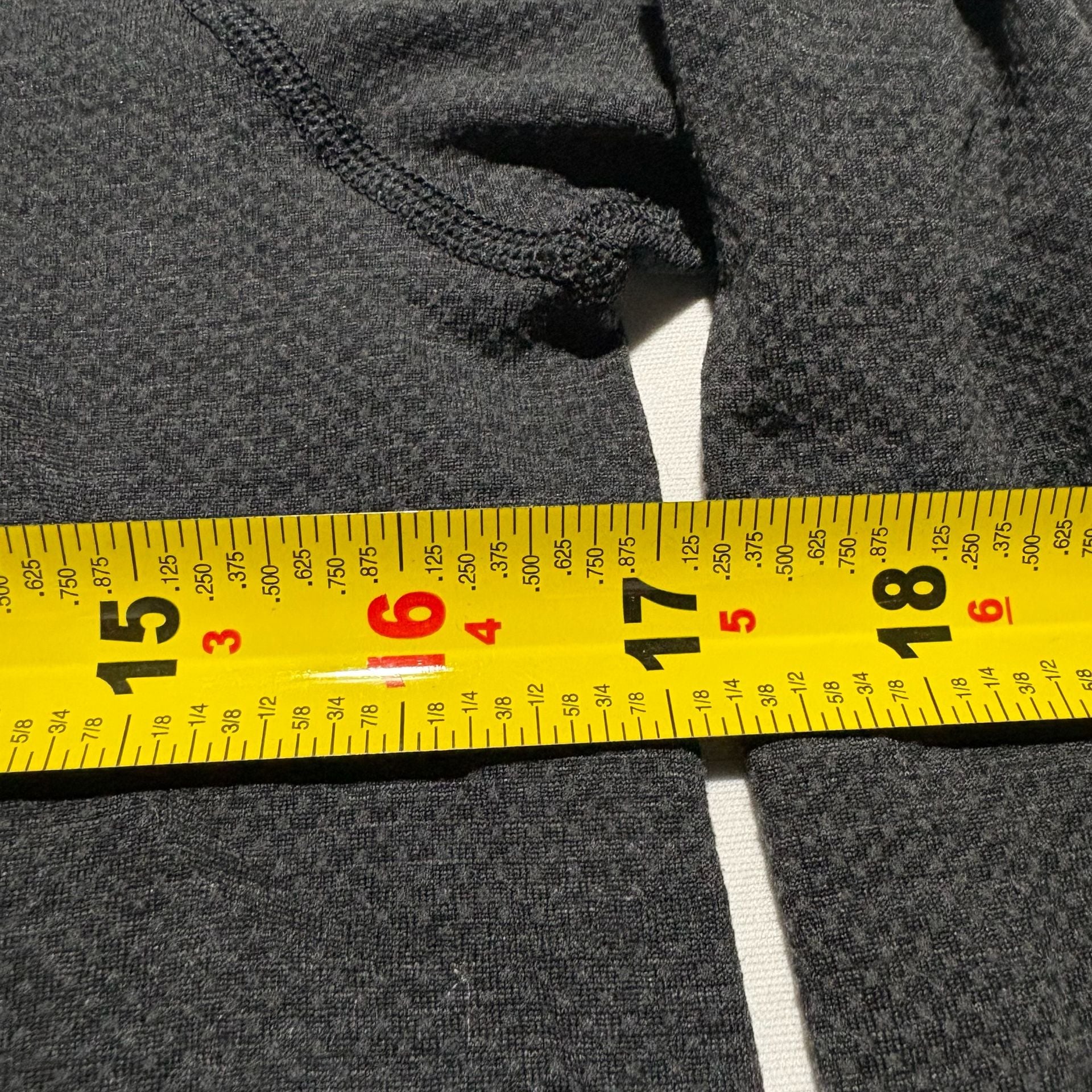 Lululemon Men's Live In Practice Seamless Half Zip Pullover Gray Small / Medium 8