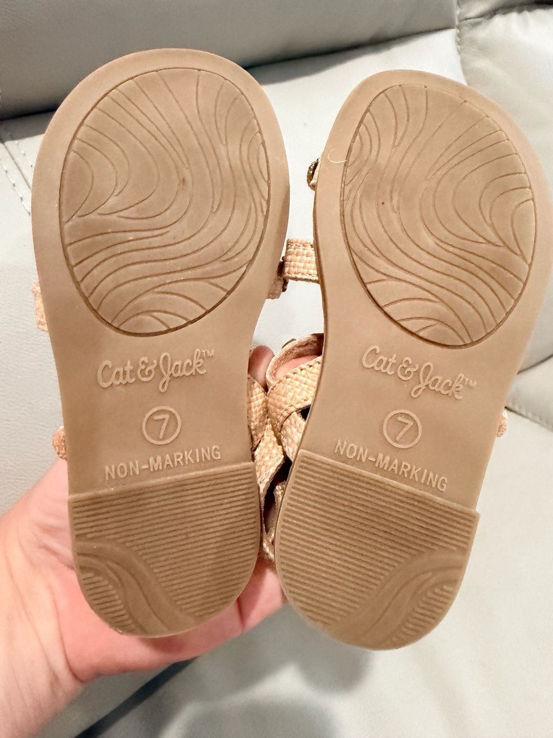 Cat & Jack Kinsley Raffia Sandals Size 7 Beige Shell Embellished 3