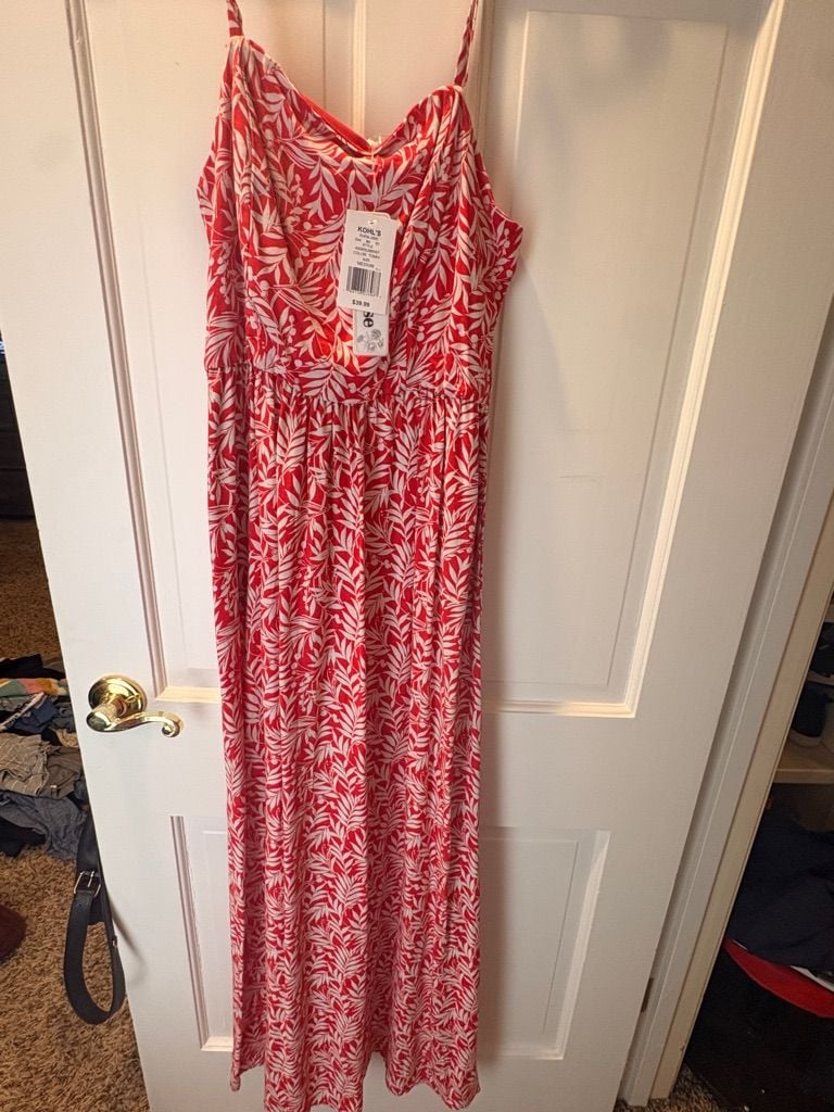 SEima Red White Leaf Print Maxi Dress Size Medium 2