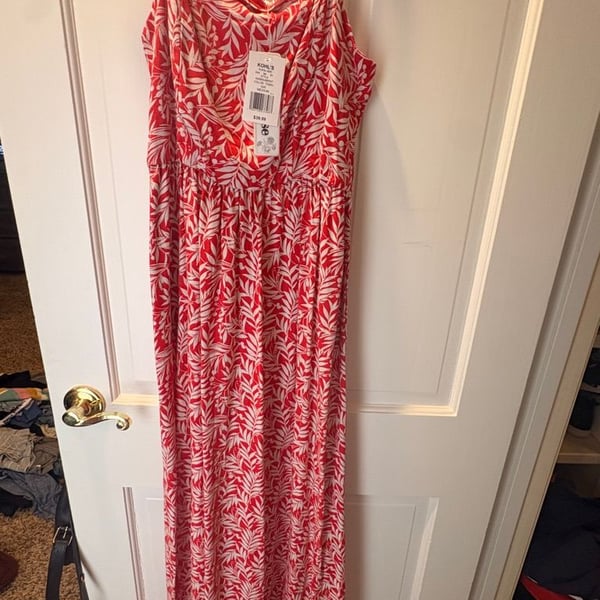 SEima Red White Leaf Print Maxi Dress Size Medium