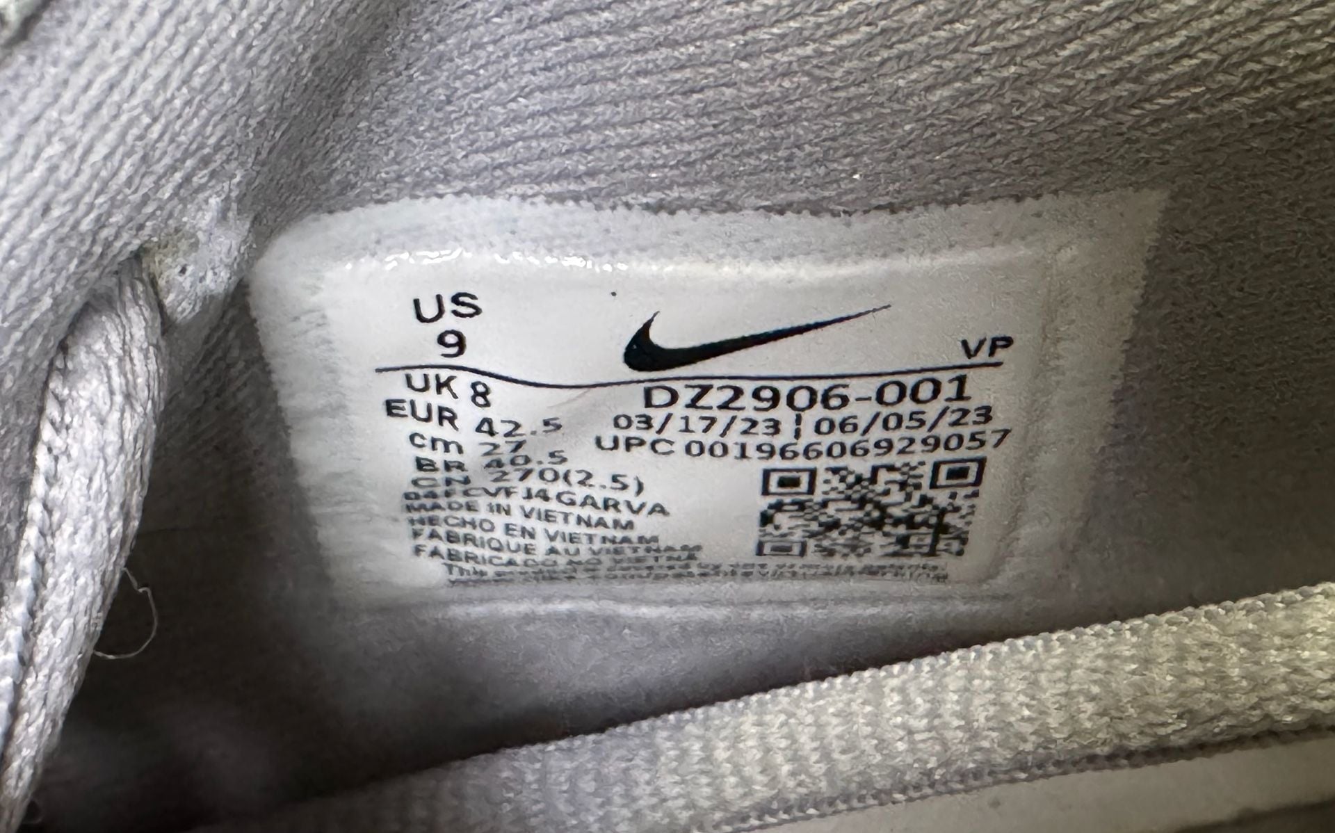 Nike Cosmic Unity 3 Wolf Grey Basketball Shoes 9