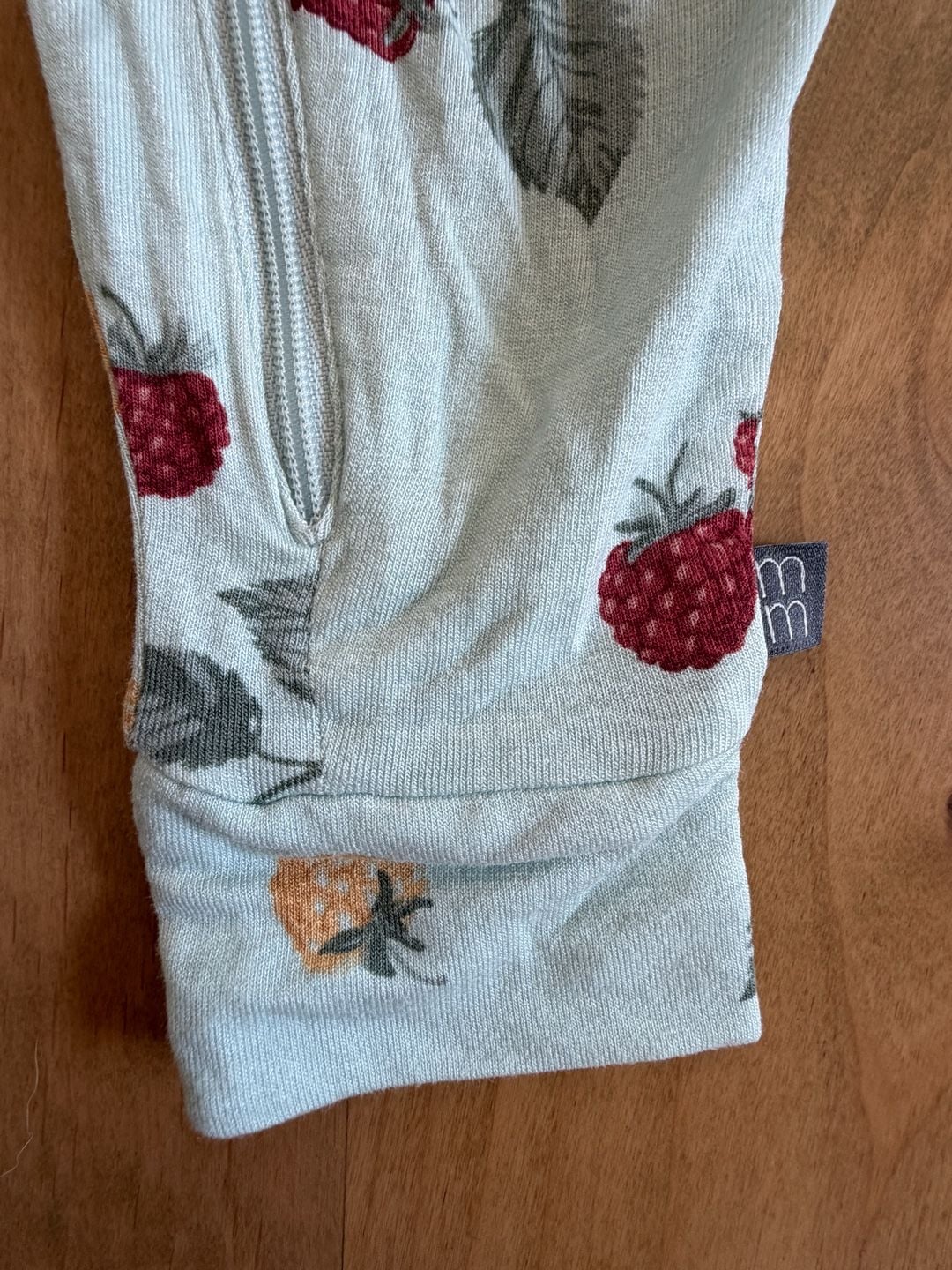 Modern Moments by Gerber Raspberry Sleep N Play Footed Pajama Size 12M 8