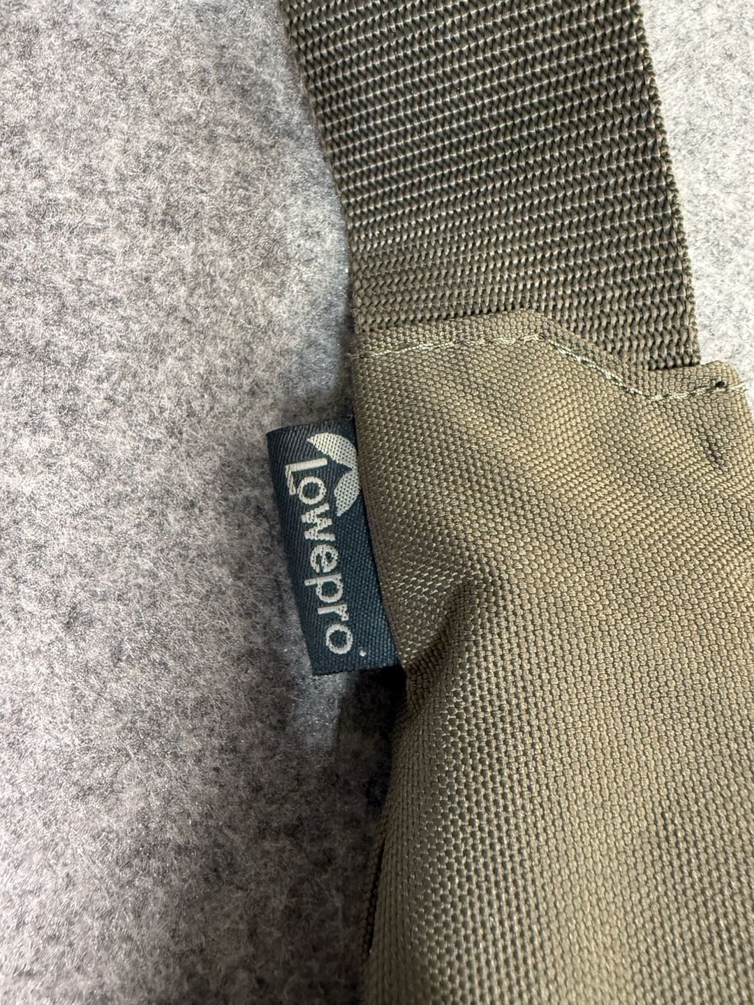 Lowepro Passport Sling II Camera Bag Olive Green 3
