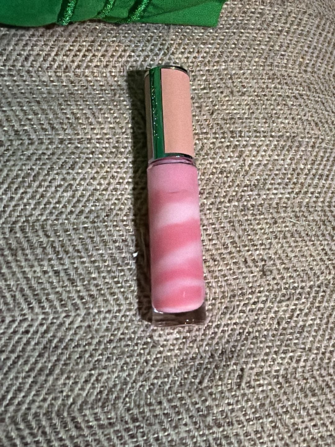 #401 Givenchy Rose Perfecto Liquid Balm 001 Pink Irresistible 7