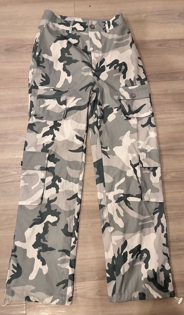 Women’s Cargo Pants Size 4/S Gray Camo Utility Cargo Trousers Pants 2