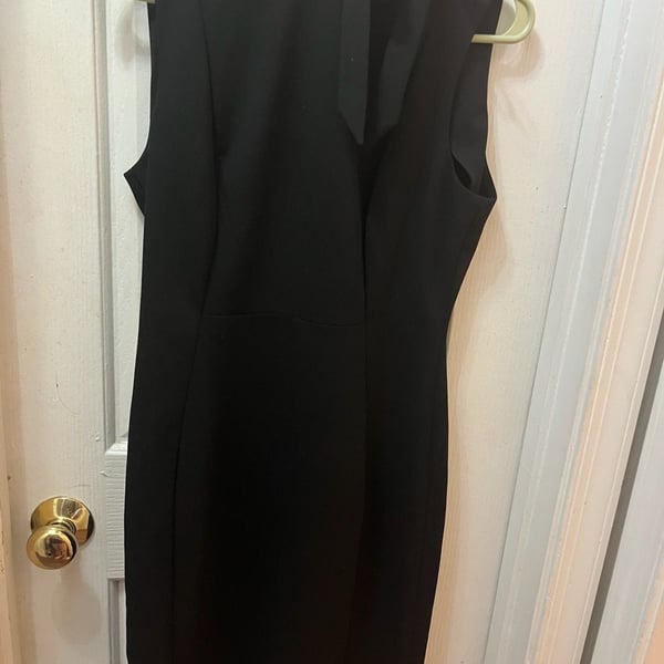 Calvin Klein Sleeveless Bow-Neck Sheath Dress Size 8 Black