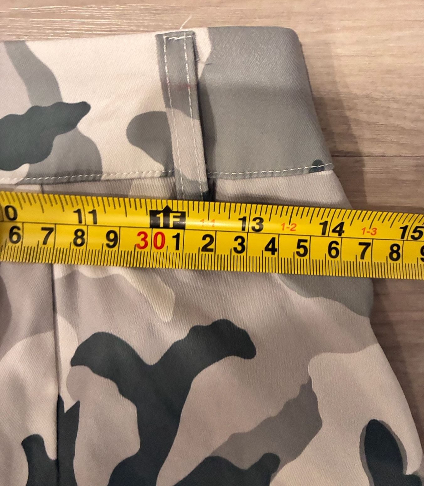 Women’s Cargo Pants Size 4/S Gray Camo Utility Cargo Trousers Pants 9