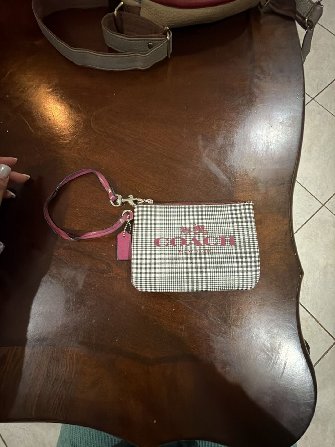 Coach Peyton Glen Plaid Small Wristlet F52142 Silver Cranberry 2