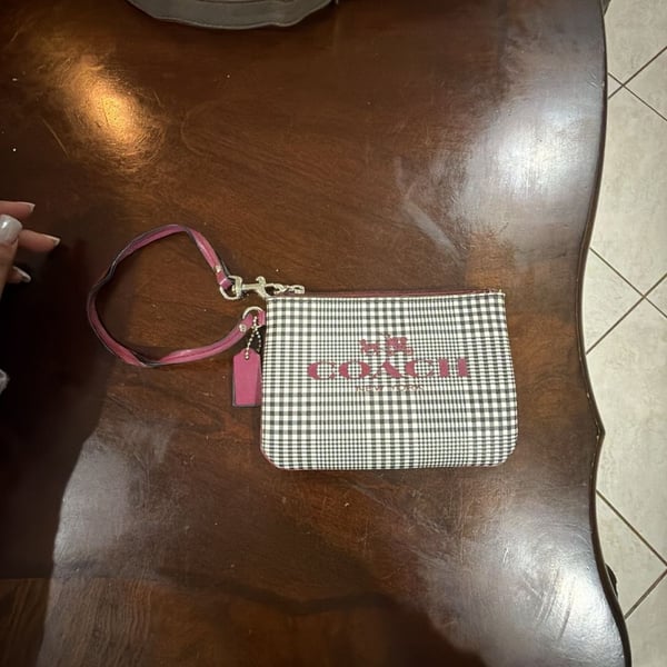 Coach Peyton Glen Plaid Small Wristlet F52142 Silver Cranberry