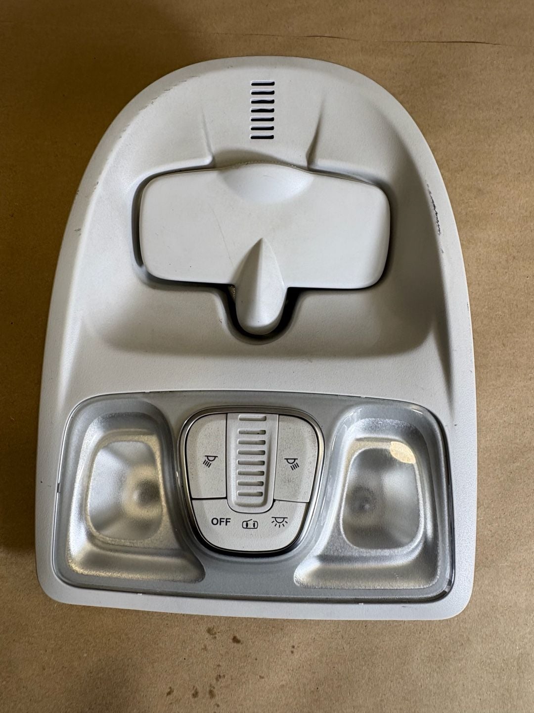 2014-2017 Fiat 500L Overhead Console Dome Light Mirror OEM 08926010 1