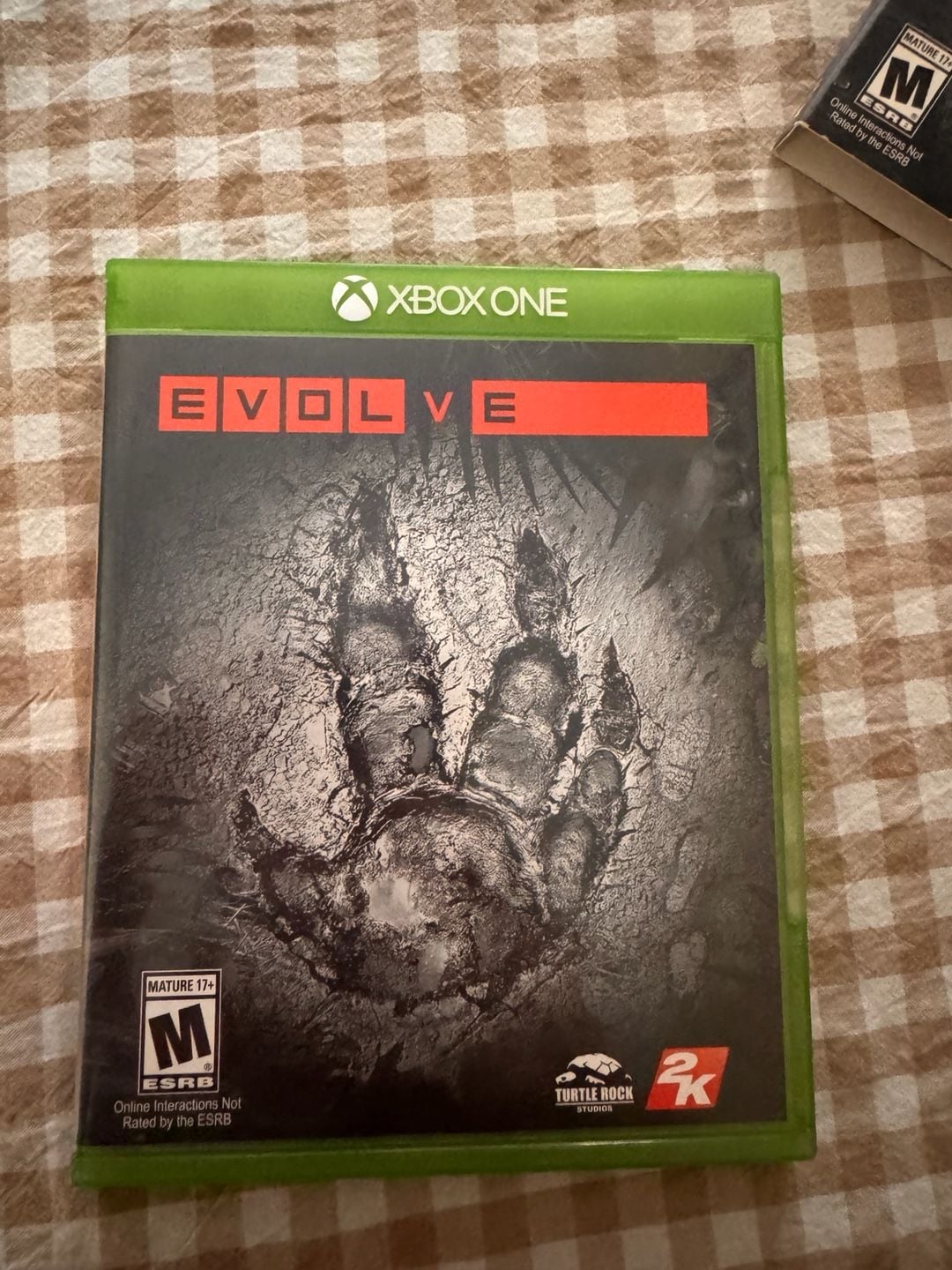 2K Evolve Xbox One Video Game Complete 3