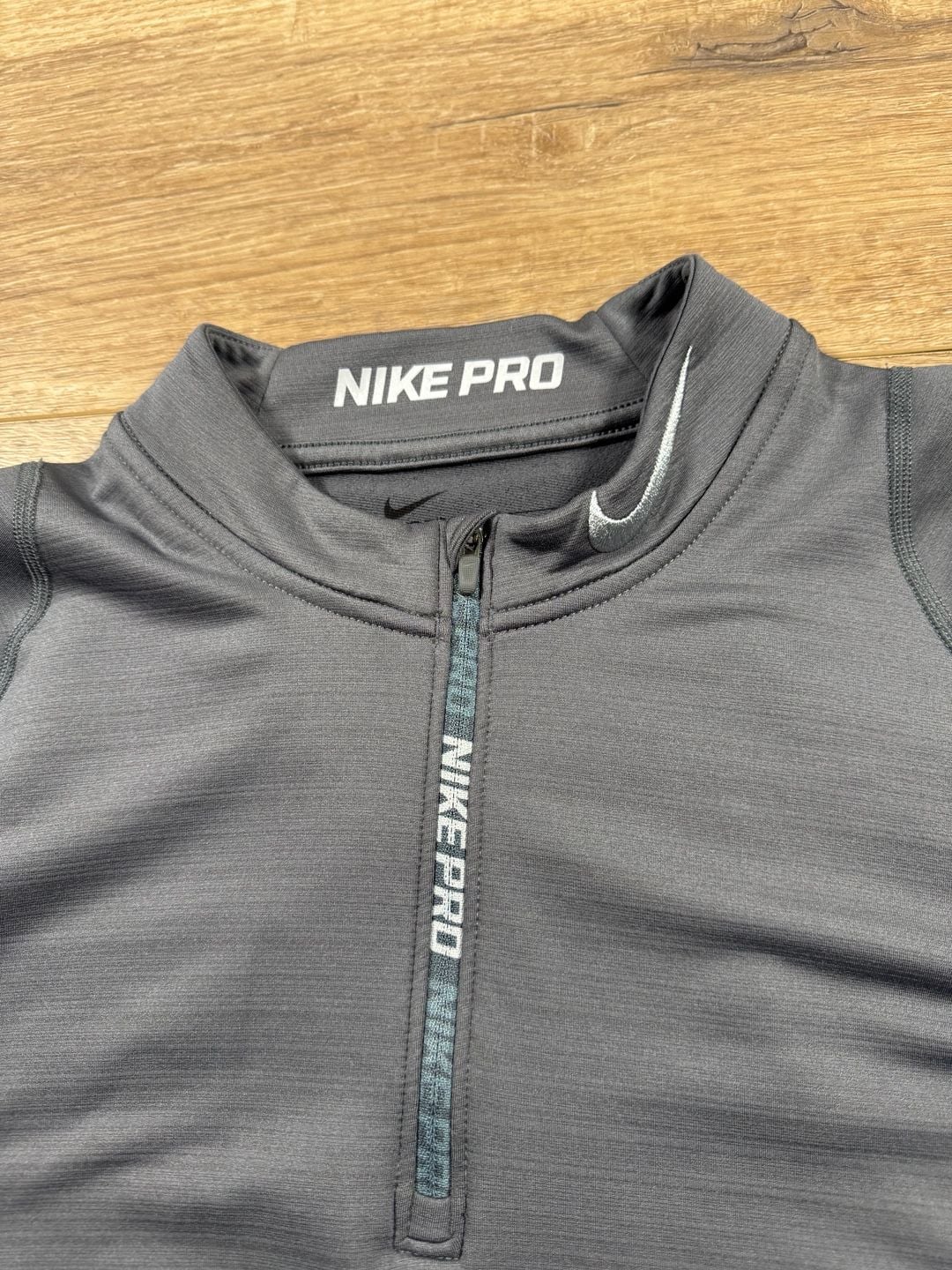Nike Pro Hyperwarm Men’s XL Gray Fitted 1/4 Zip Thermal Training Top 4