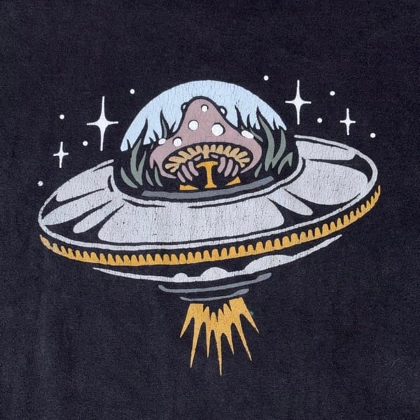 Vans UFO Mushroom Graphic T-Shirt Size X-Large Black Classic Fit