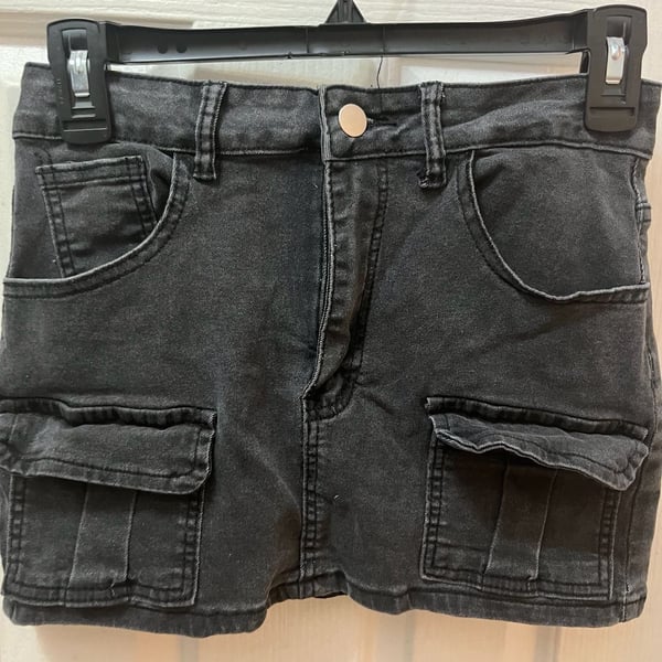 Shein Cargo Denim Skirt Size M 6 Black Pocket Utility Mini