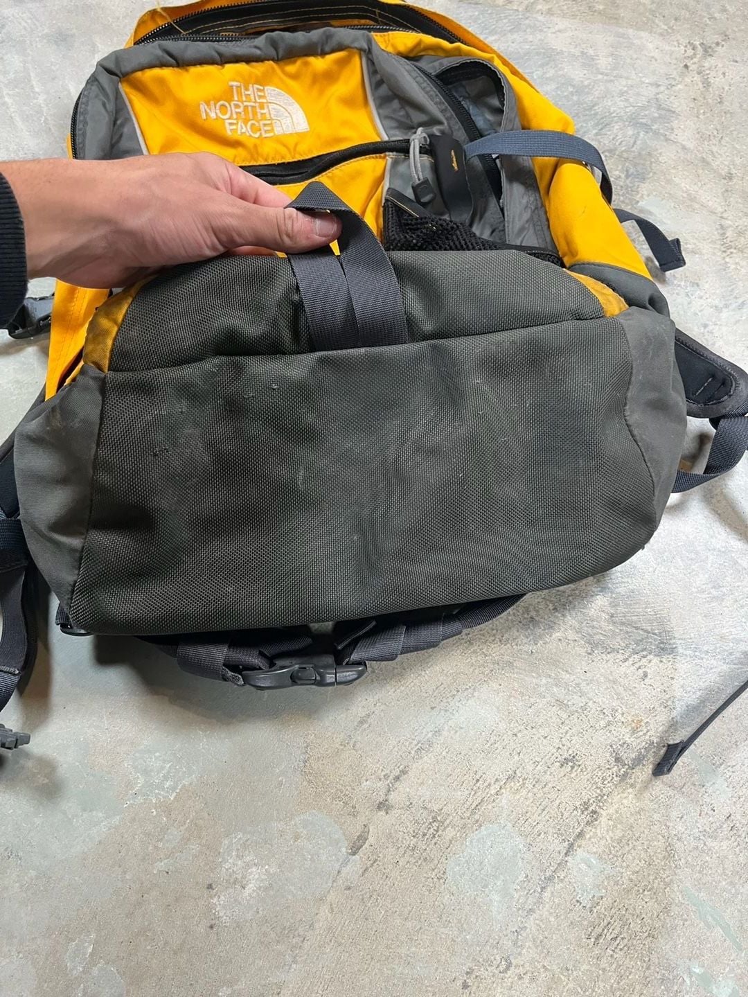 The North Face Yavapai Backpack Yellow Gray 8