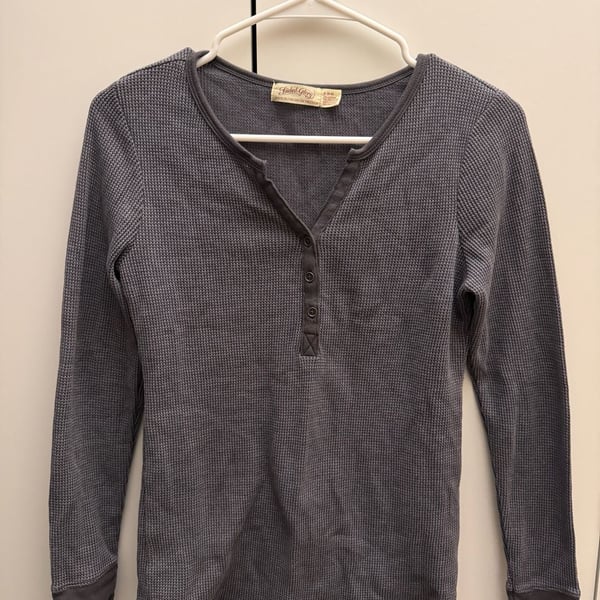 Faded Glory Gray Waffle Knit Henley
