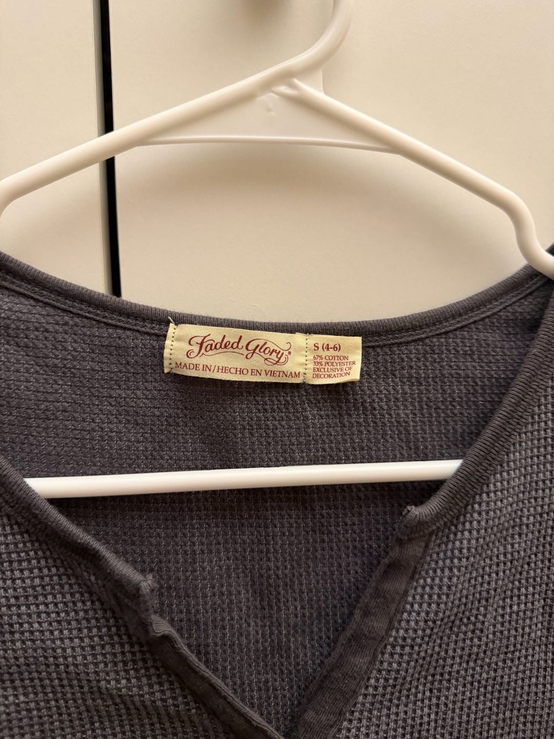 Faded Glory Gray Waffle Knit Henley 3