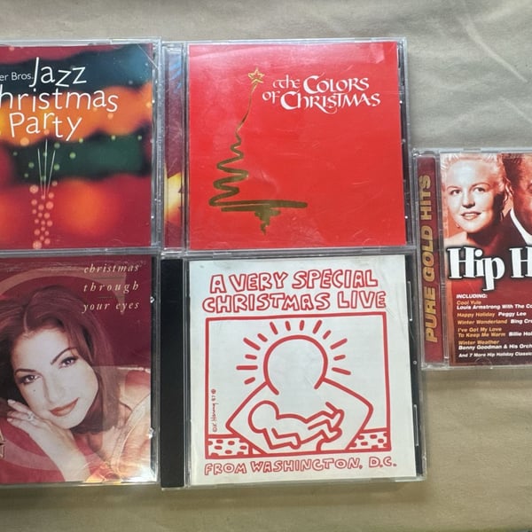 Lot Of 5 Christmas Music Audio CDs Assorted Holiday