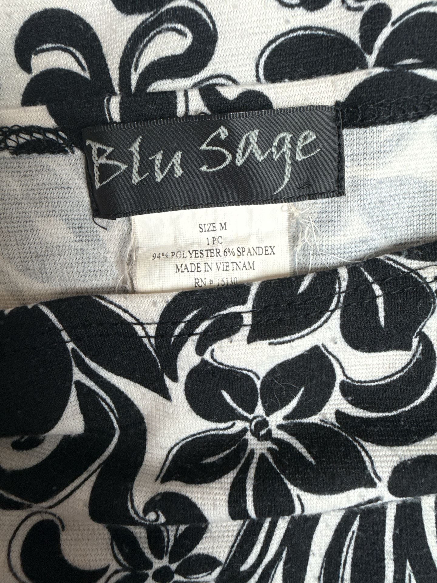 Blu Sage Floral Print Dress Size M Black White 4