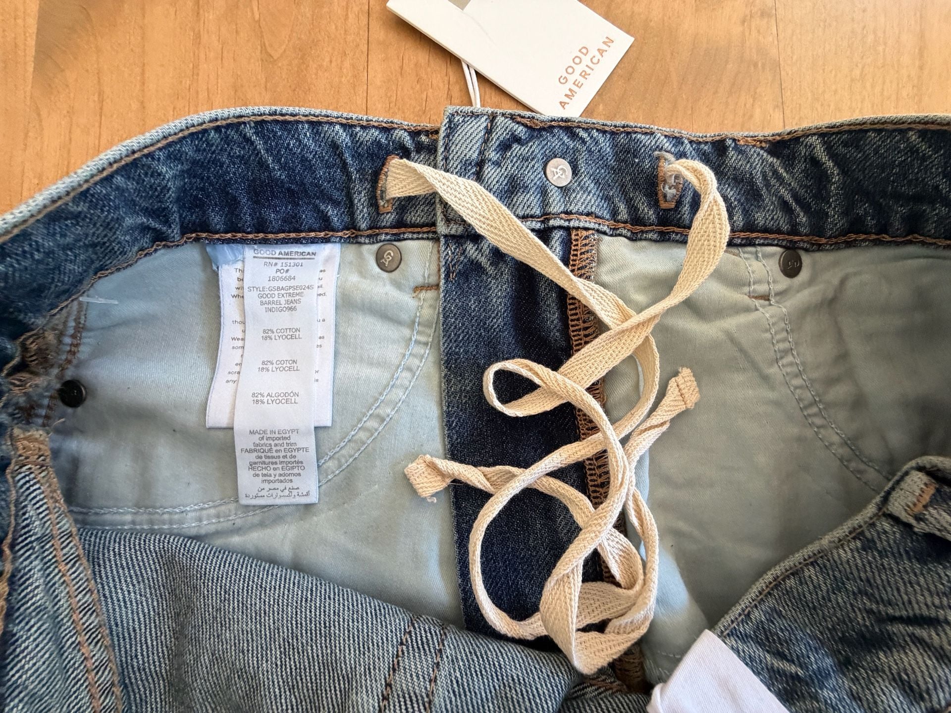 Good American Extreme Barrel Jeans Size 4 13