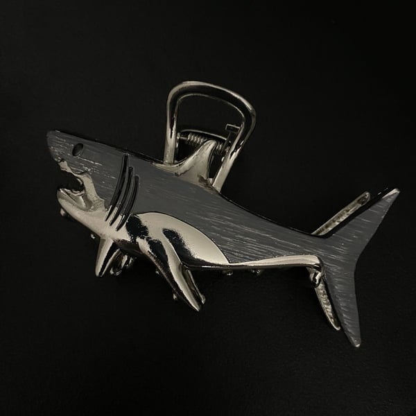 Hot Topic Great White Shark Metal Claw Hair Clip Silver