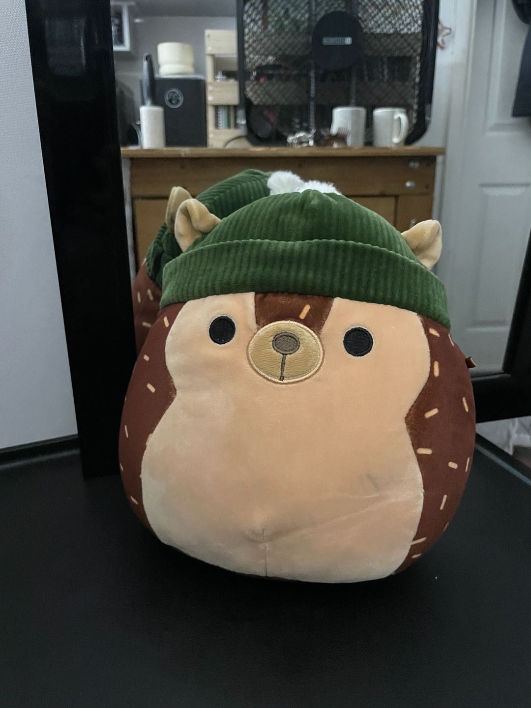 Squishmallows Hans the Hedgehog with Beanie 7.5 Inch 1