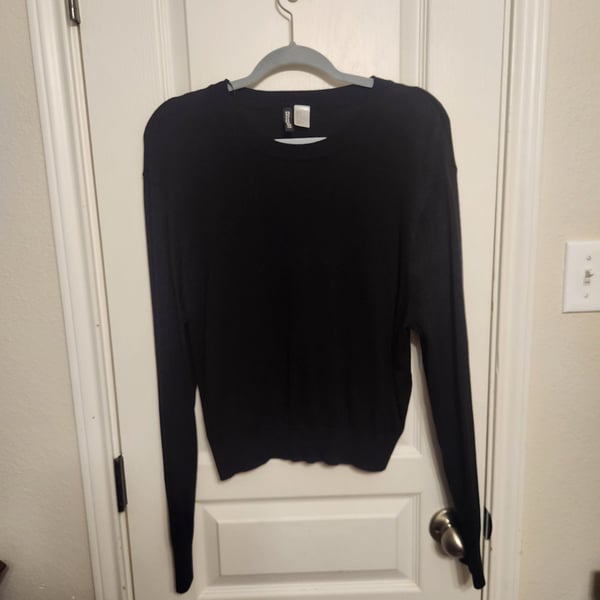 Divided H&M Sweater Size S Black Long Sleeve