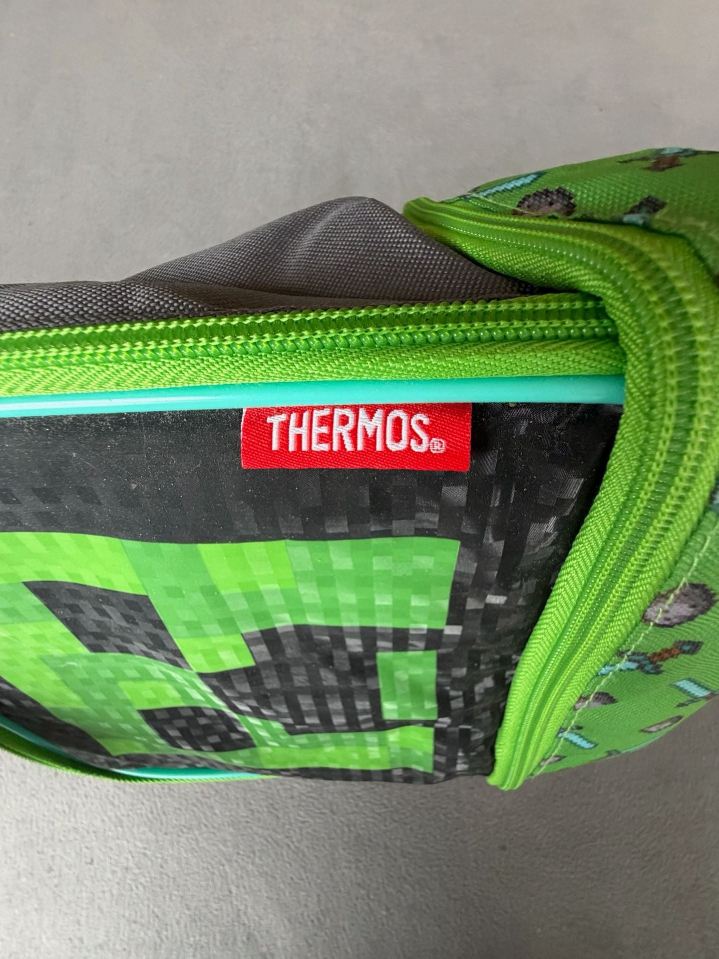 Thermos Minecraft Dual Compartment Lunch Box Creeper Green 2