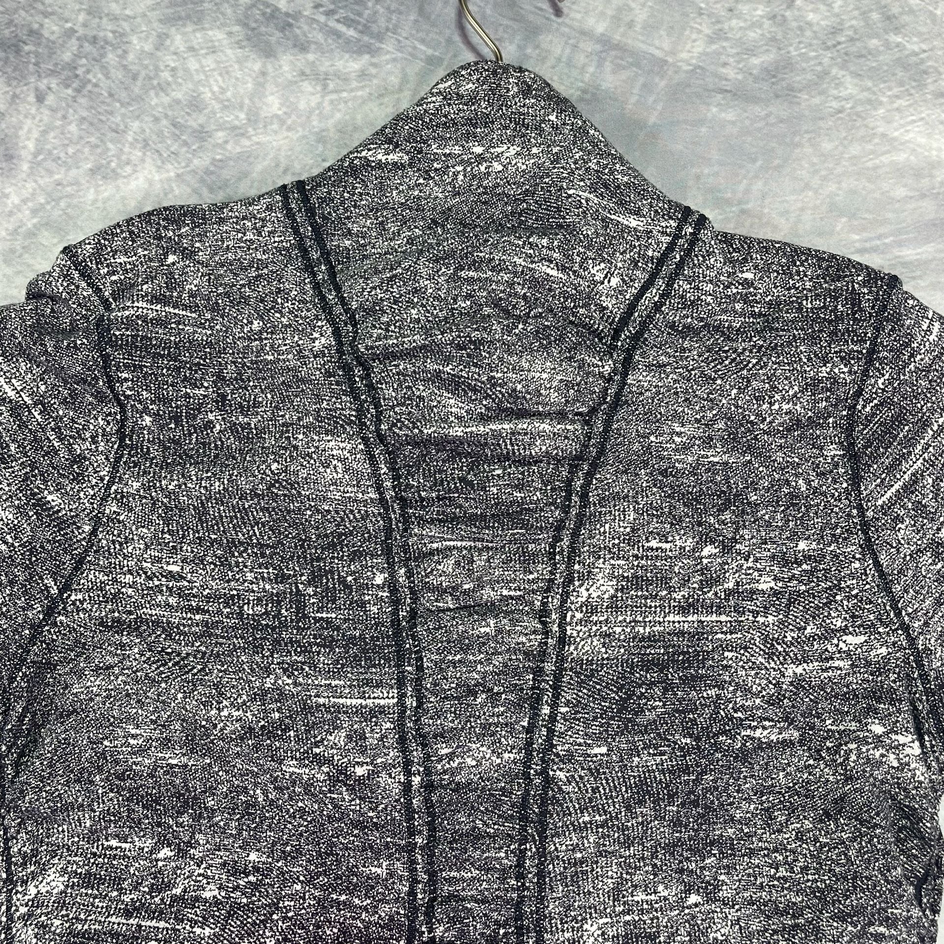 Lululemon Cypress Kiss 1/2 Zip Pullover Size 10 Rush Jacquard 8