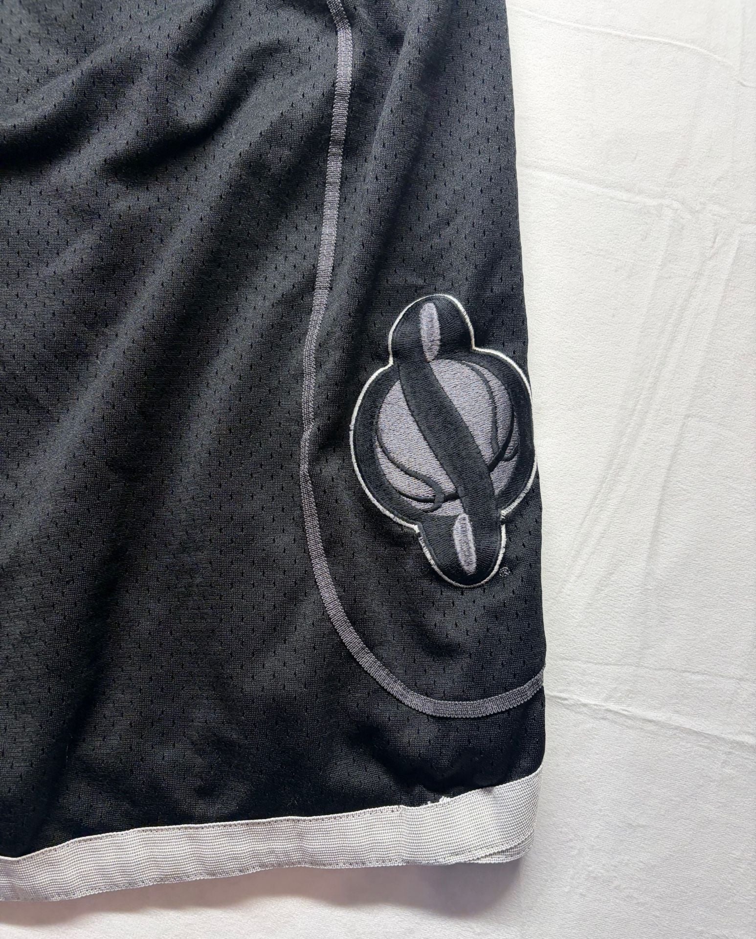 Nike Syracuse Orangemen Basketball Shorts Size XL Vintage Black Mesh Team Y2K 3
