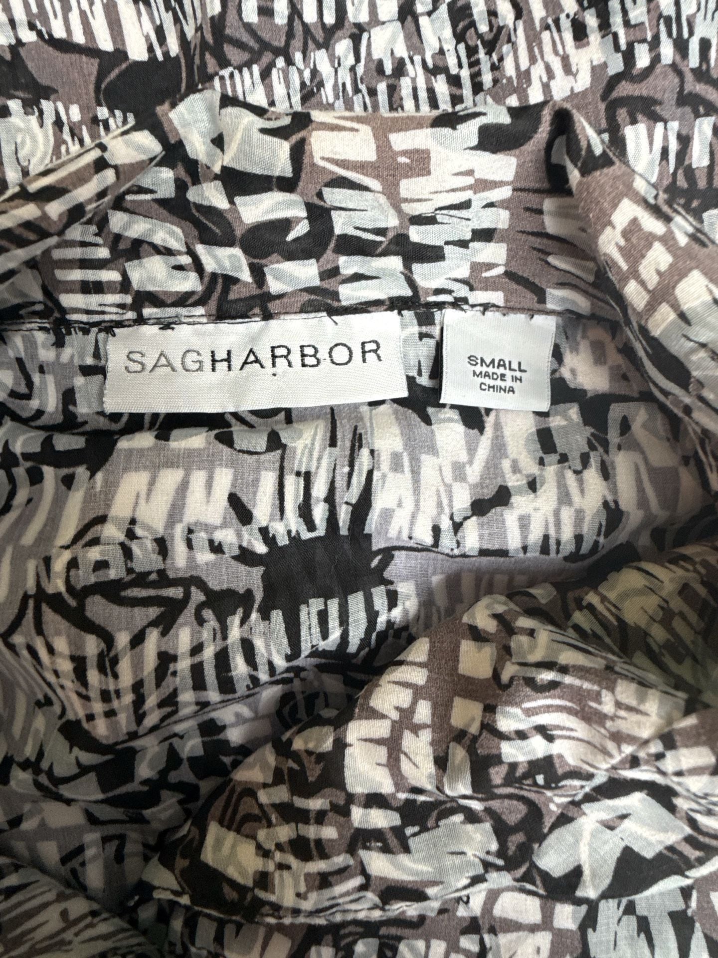 Sag Harbor Button Up Shirt Size Small Abstract Print 5