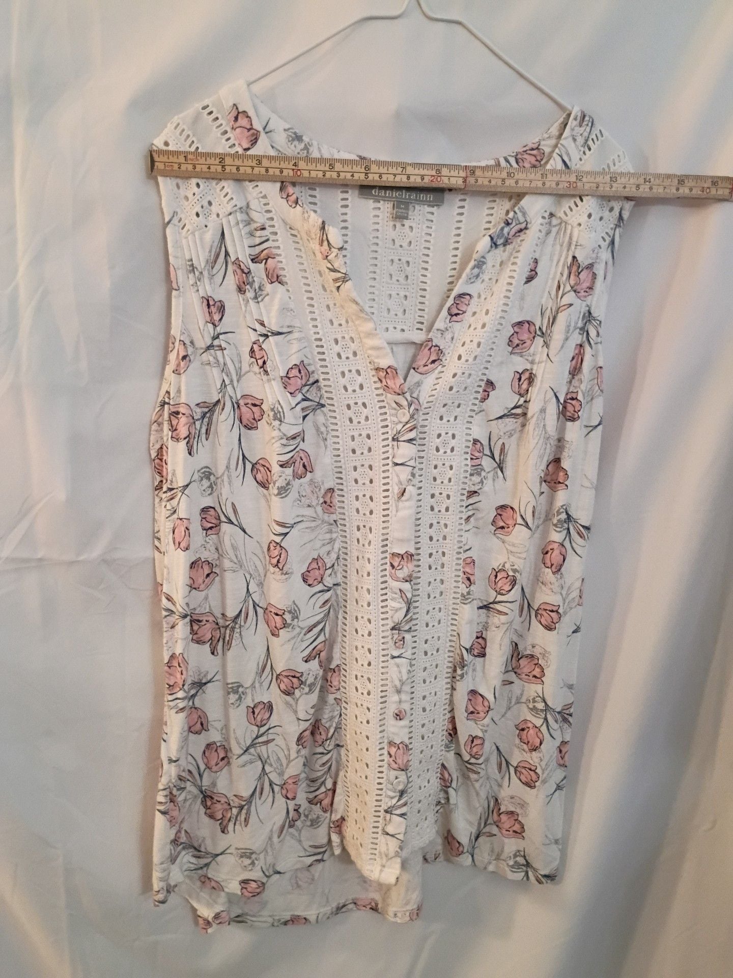 Daniel Rainn Floral Lace Trim V-Neck Tank Top Size M White Pink 6