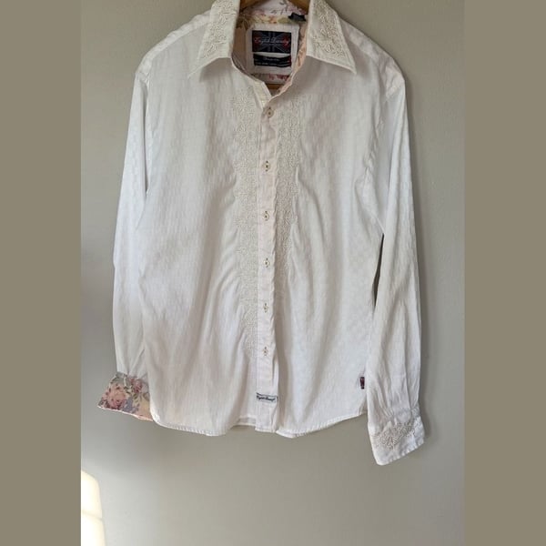 English Laundry Long Sleeve Button Up Shirt Size L White Embroidered
